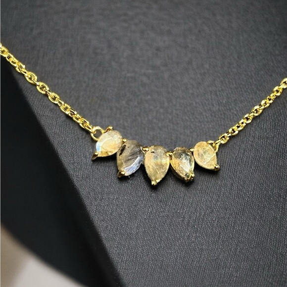 Labradorite Gold Necklace - Picture 3 of 4